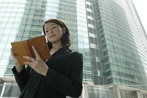 納得と信頼の離婚を！専門弁護士